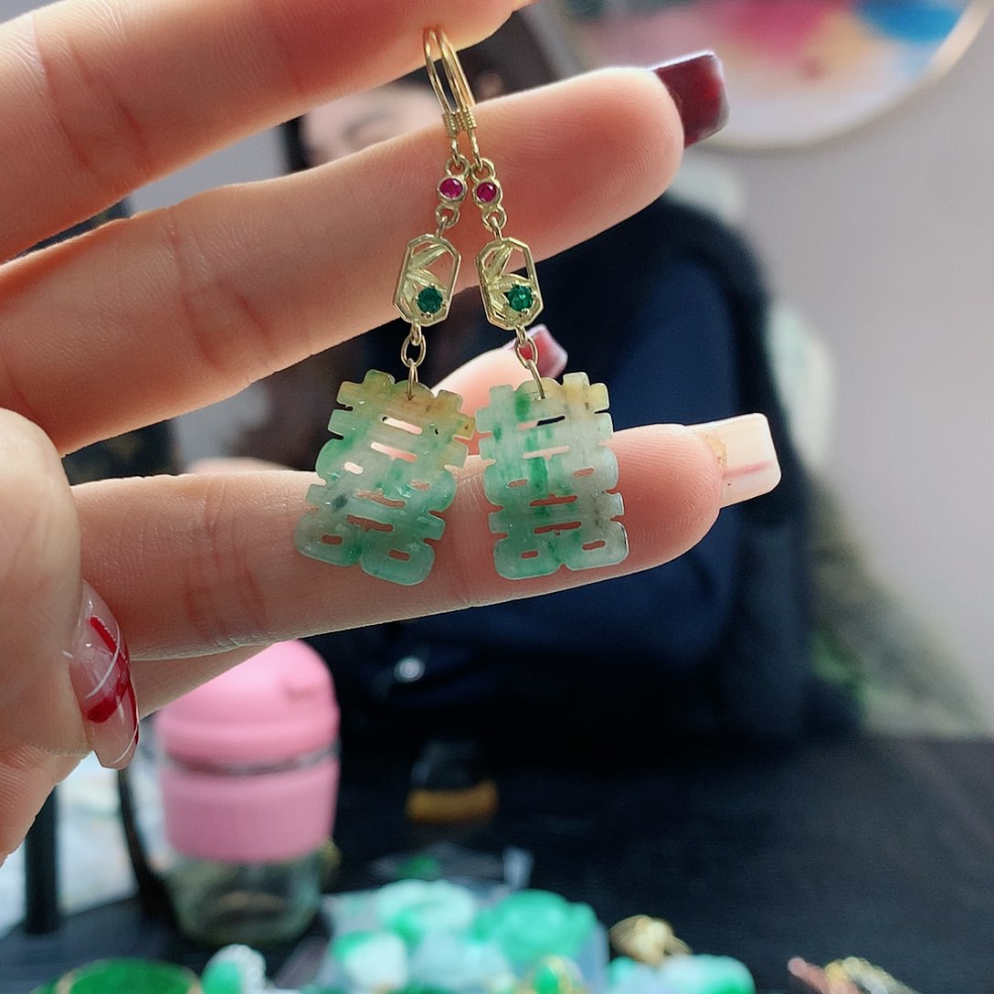 【闪购商品】翡翠耳饰未镶嵌，