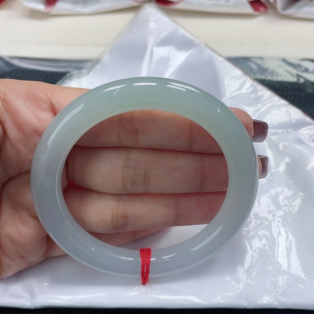 未镶嵌手镯（圆镯）翡翠缅甸翡翠55