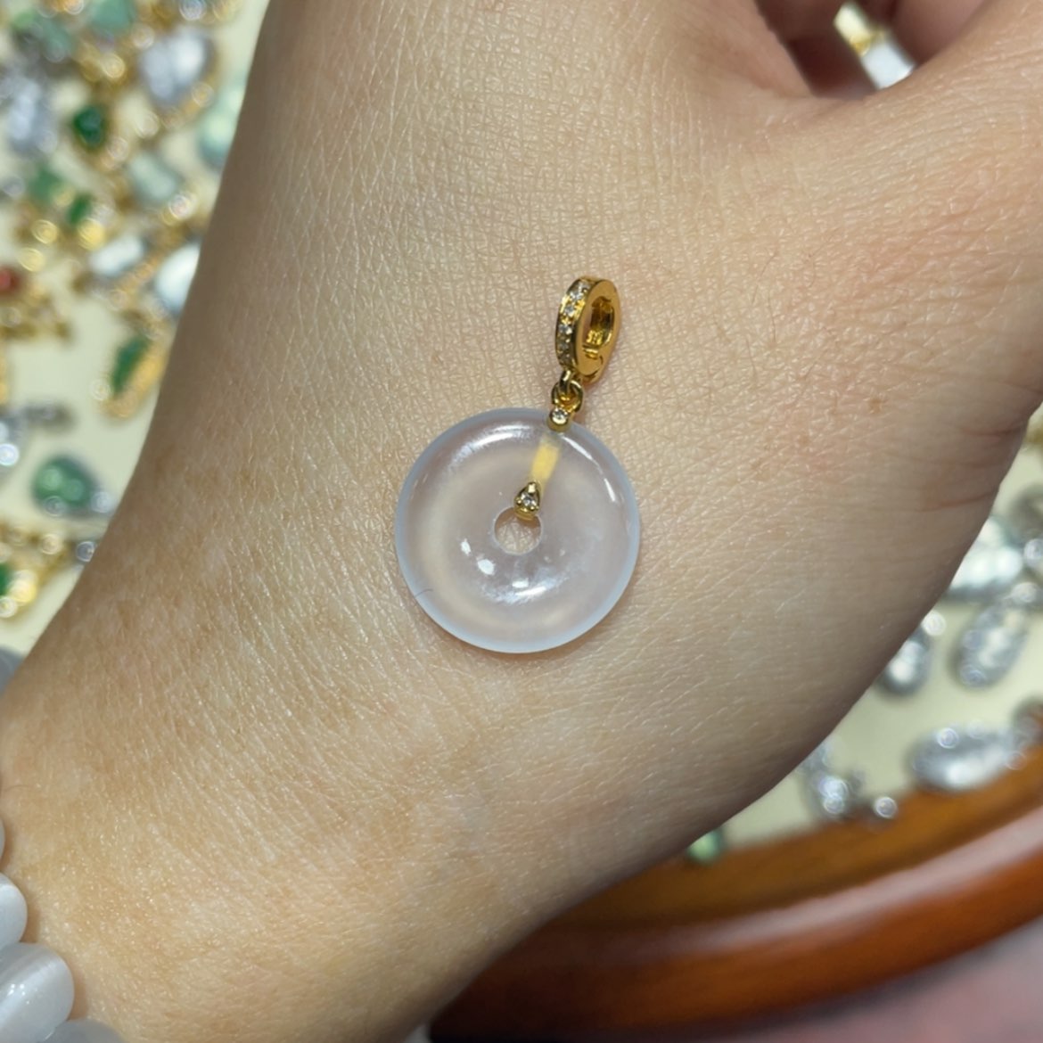 【闪购商品】翡翠吊坠(不含链)18K金镶嵌