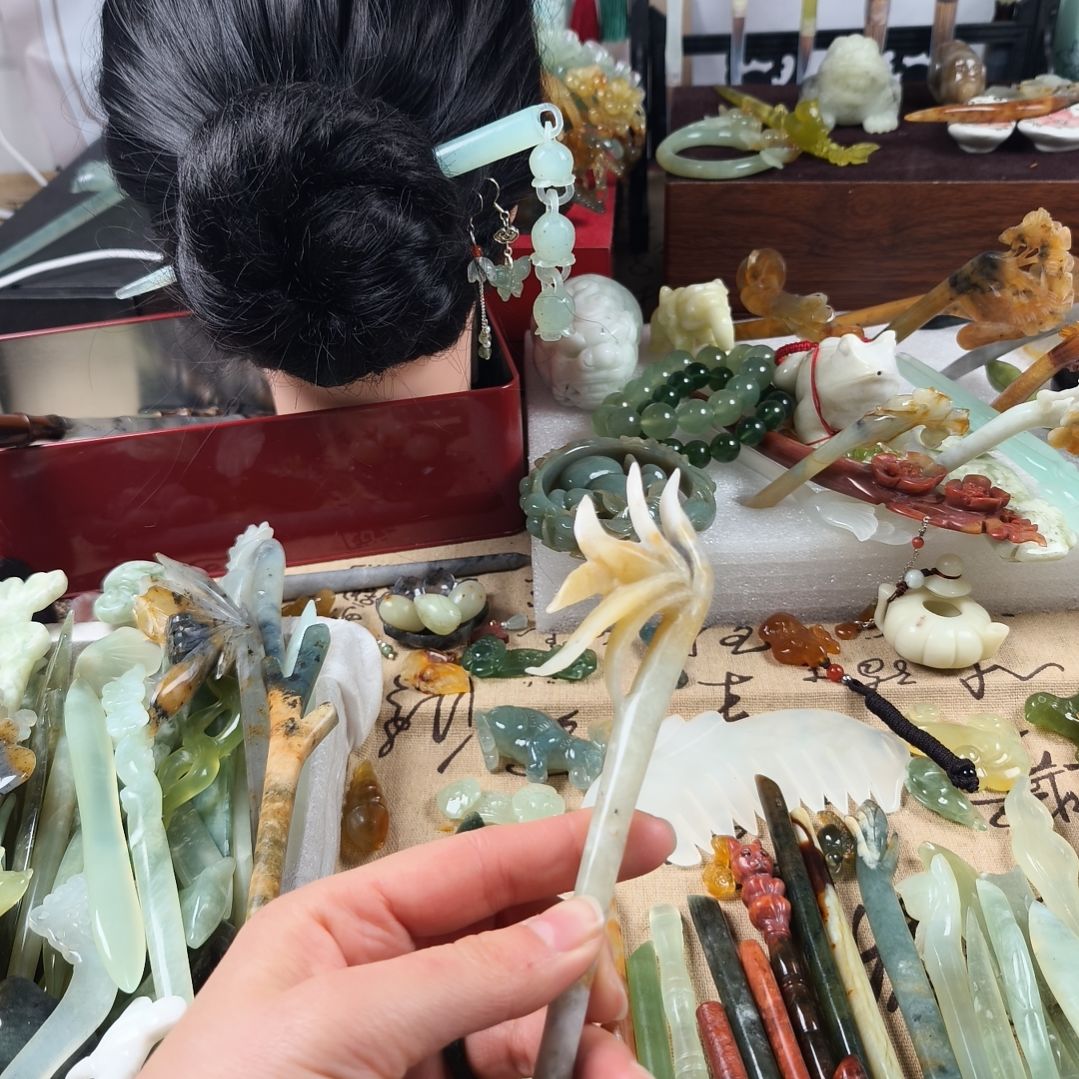 蛇纹石玉发饰合金