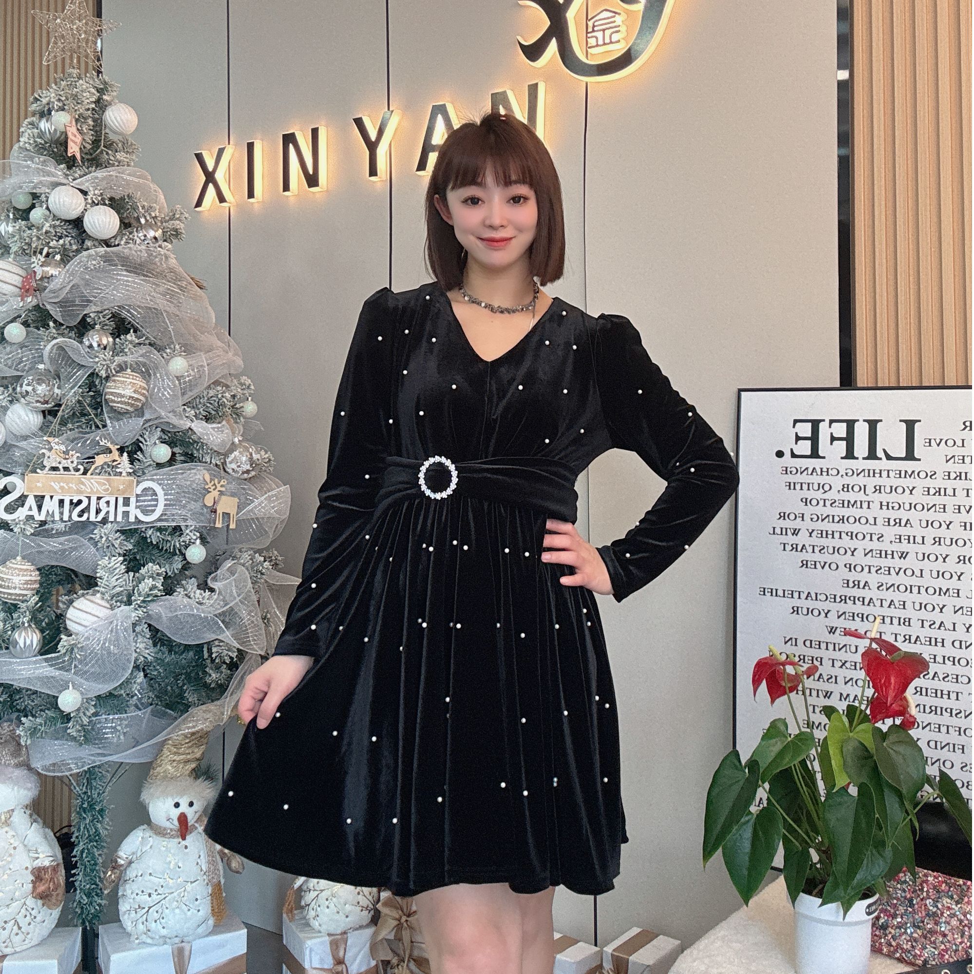 【木果甄选】春季新款女装大码金丝绒连衣裙重工钉珠