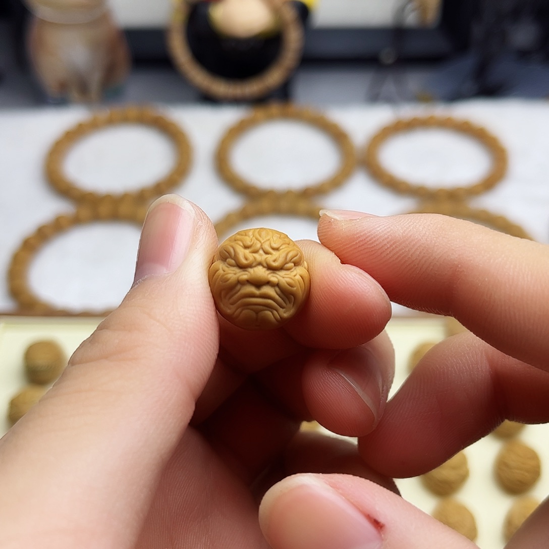 猴头雕刻单颗九目恶僧