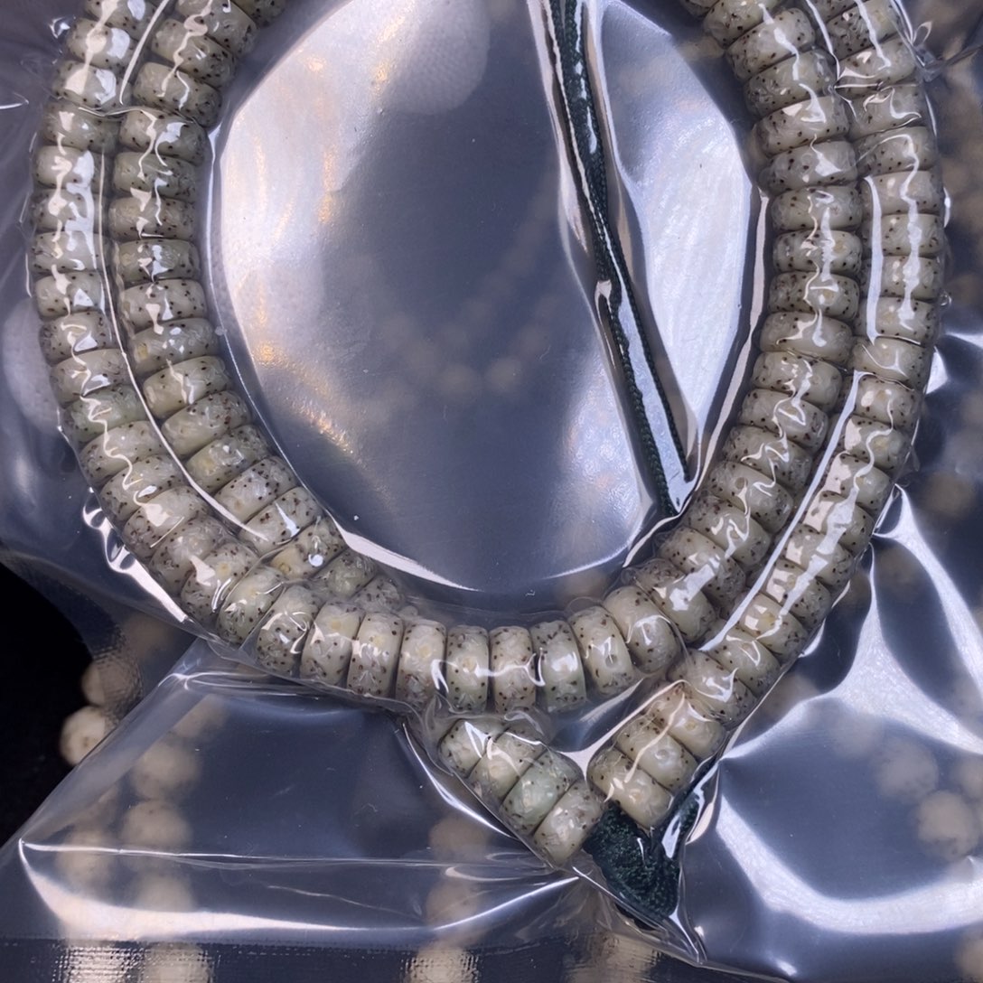 有***抱星月菩提吊坠噶长串4*9