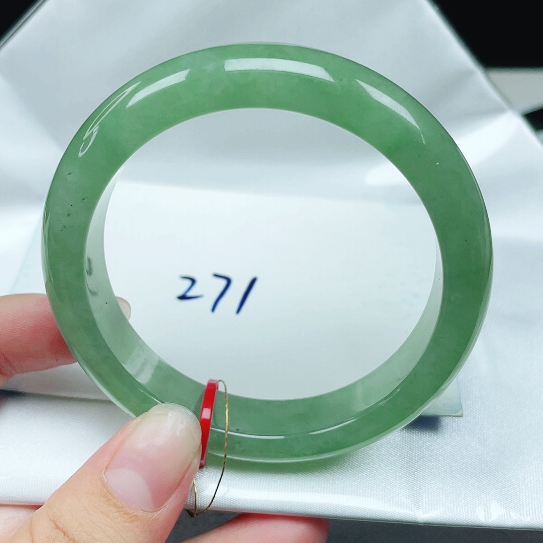 翡翠未镶嵌手镯正圈53