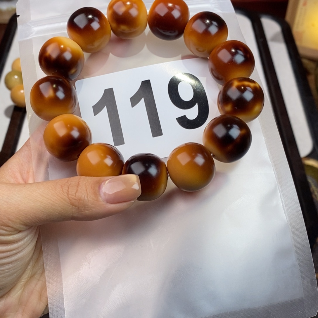 白玉菩提吊坠h****n119高货干磨