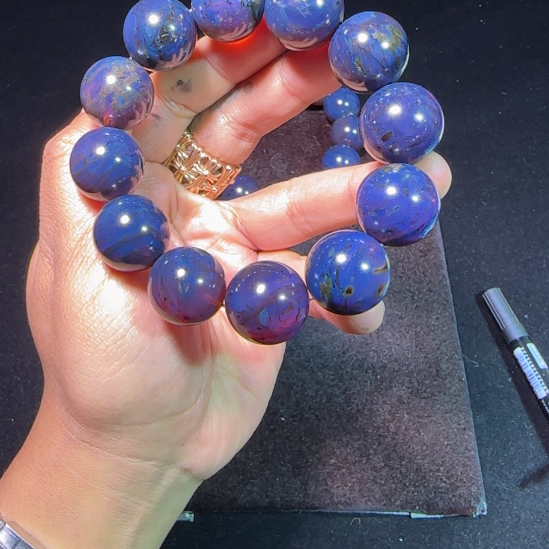 琥珀未镶嵌裸石琥珀