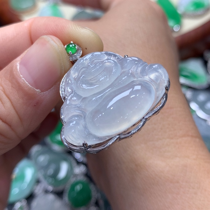 翡翠吊坠(不含链)18K金镶嵌