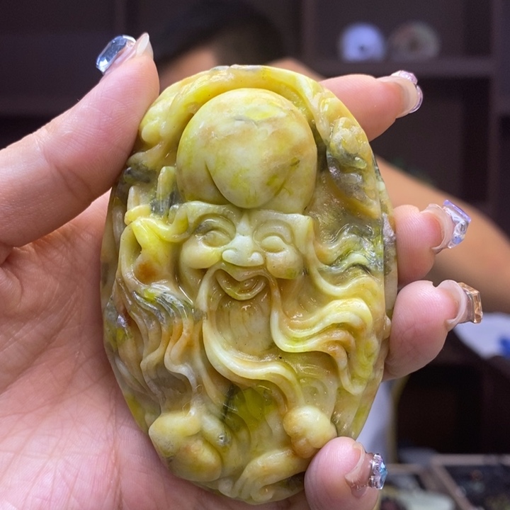 蛇纹石玉未镶嵌颈饰