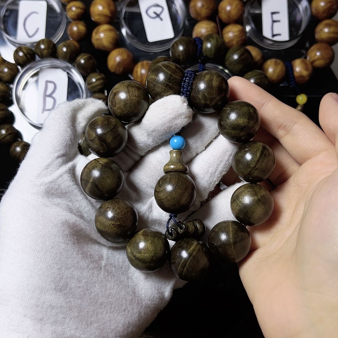 白**。2.0手串一串一串阴沉木