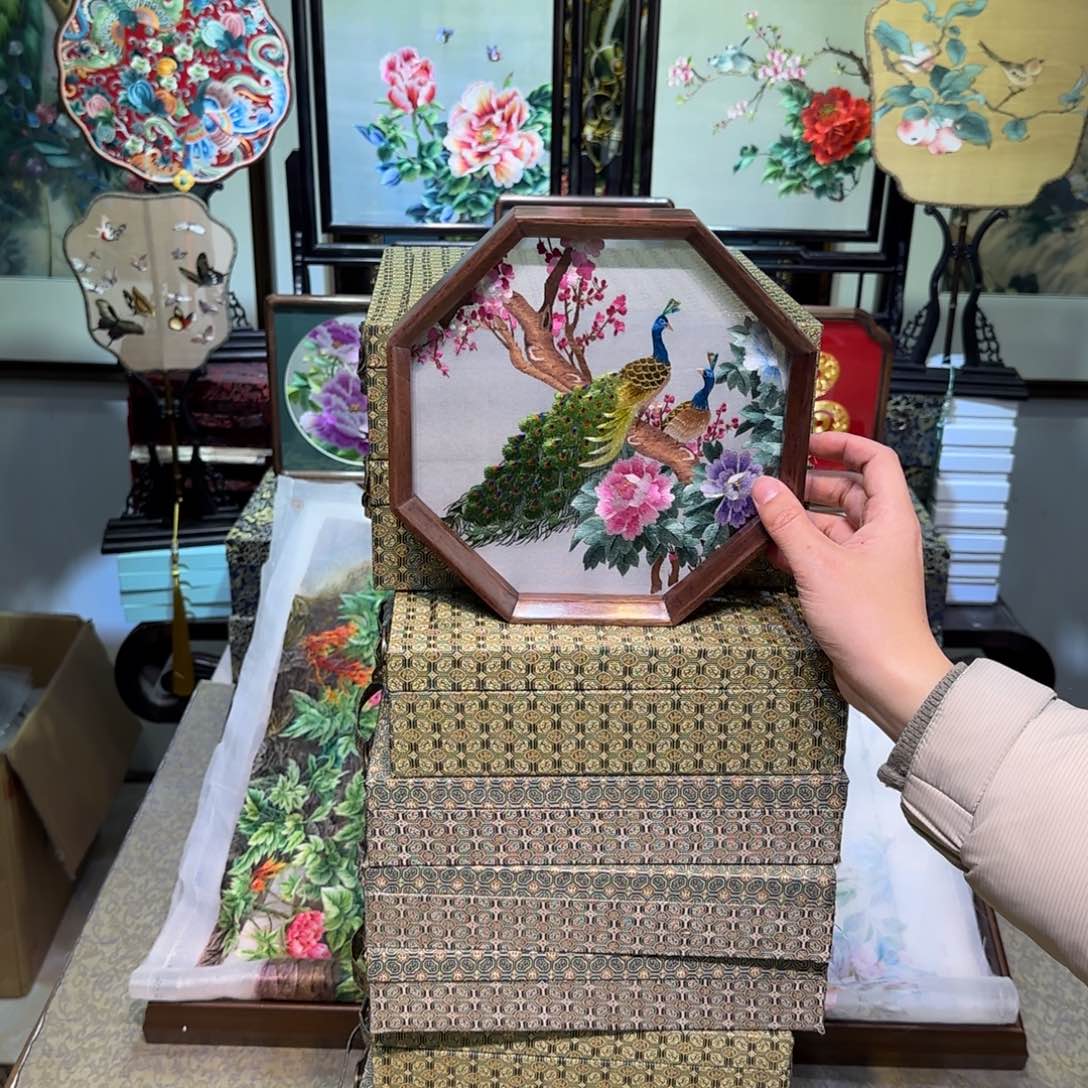 刺绣刺绣工艺精湛