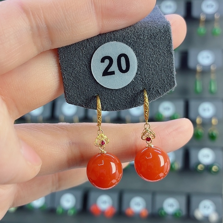 南红玛瑙18K金镶嵌耳饰