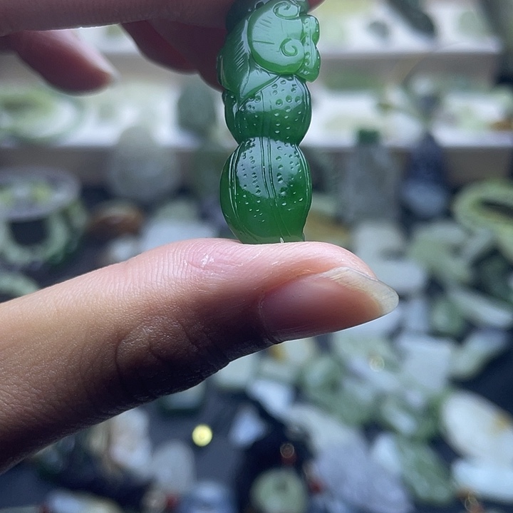 和田玉（碧玉）未镶嵌颈饰