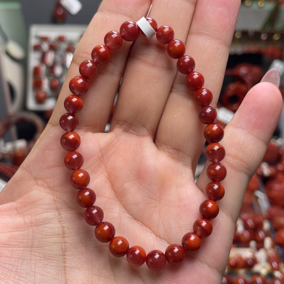 【闪购商品】未镶嵌6m牛血红手串南红玛瑙