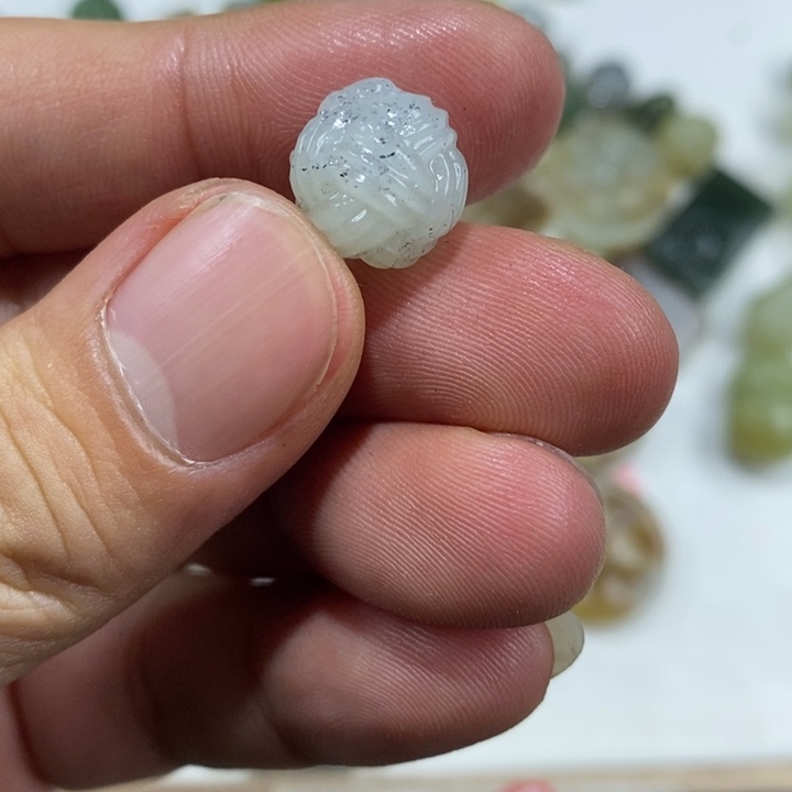 和田玉（糖玉）未镶嵌车挂