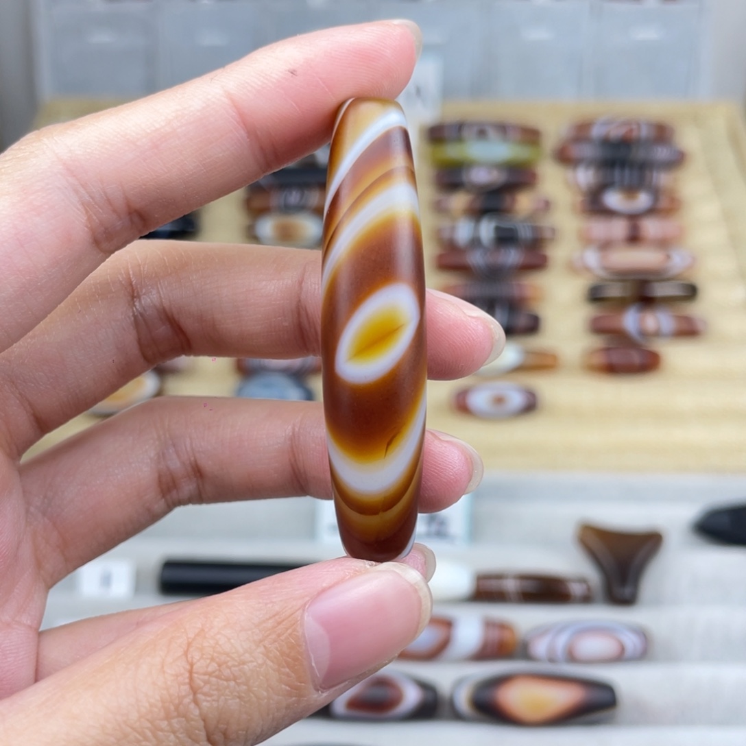 布***衣玛瑙/玉髓合金颈饰