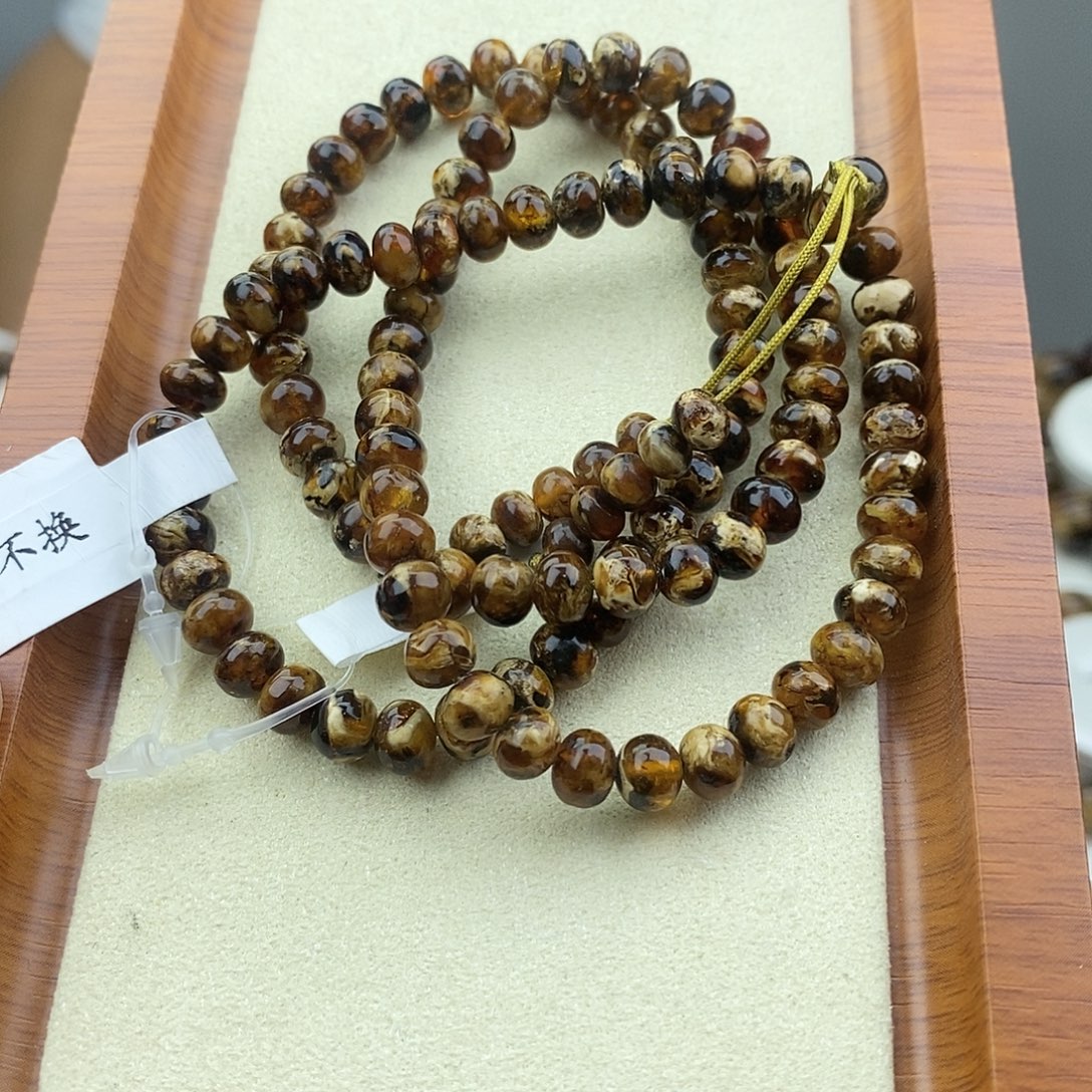 琥珀未镶嵌裸石琥珀6