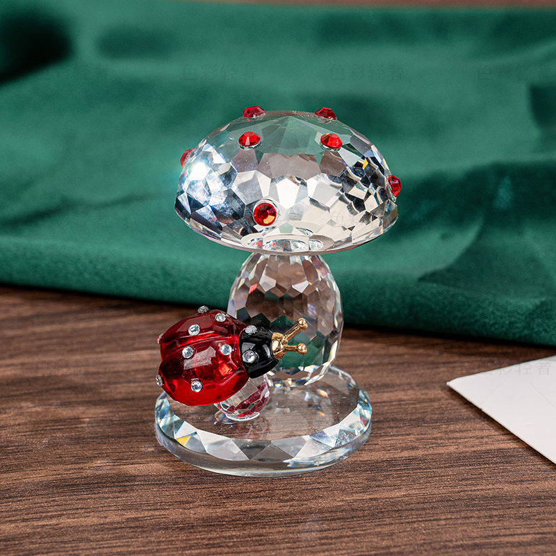 L796 创意简约风格摆件小礼品七星瓢虫卡通工艺品趣味摆件