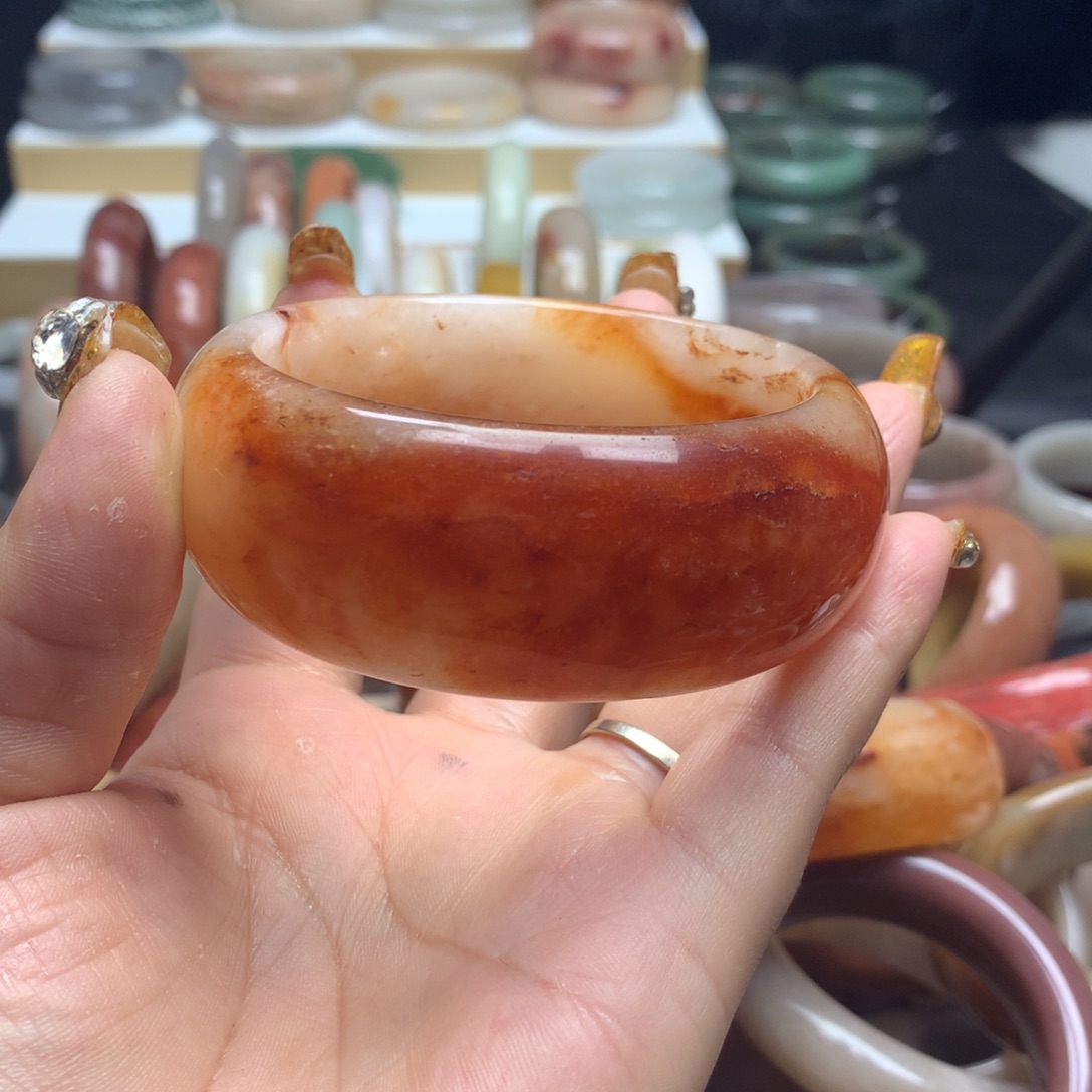 石英质玉手镯未镶嵌真**尔