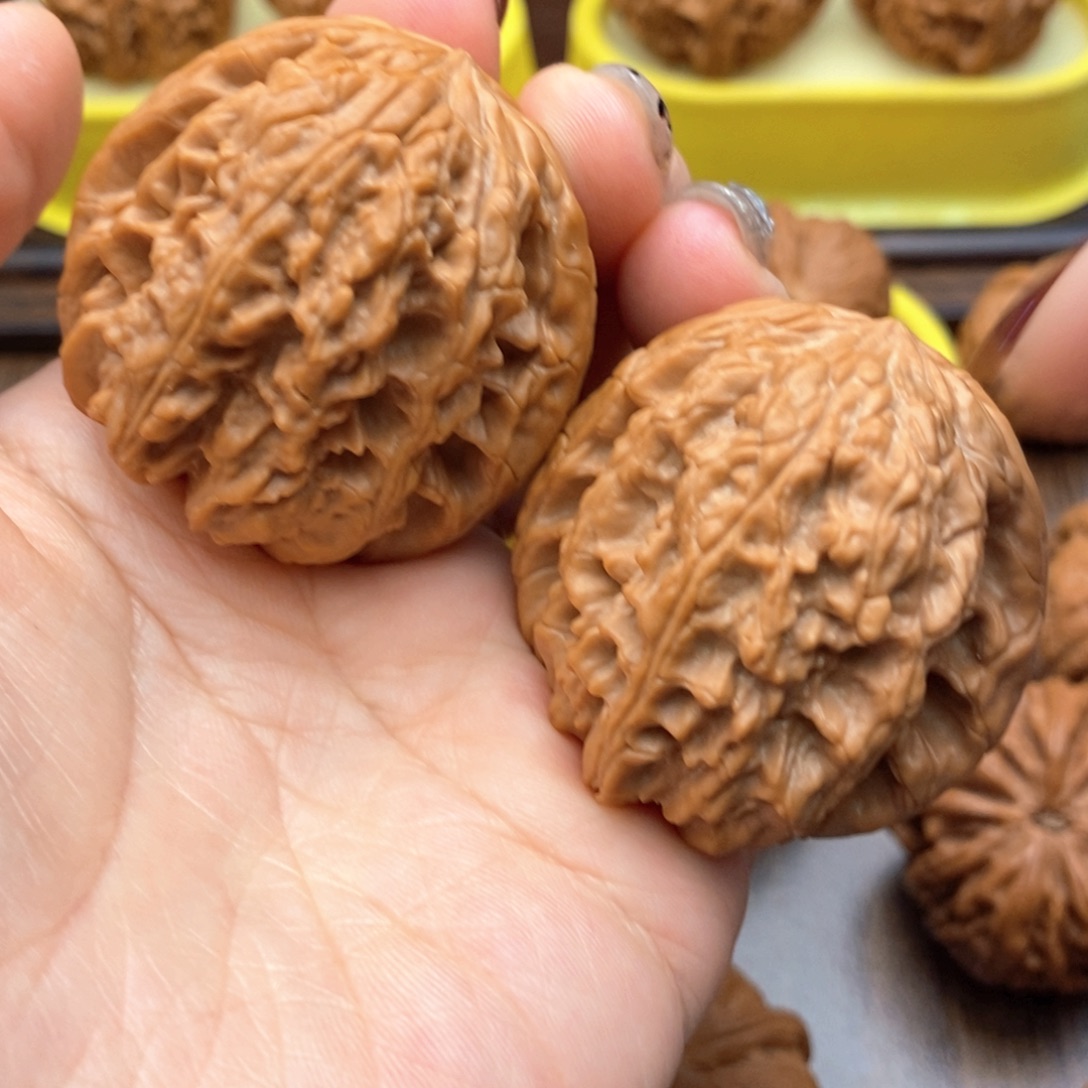 文玩核桃把件548号暴雪