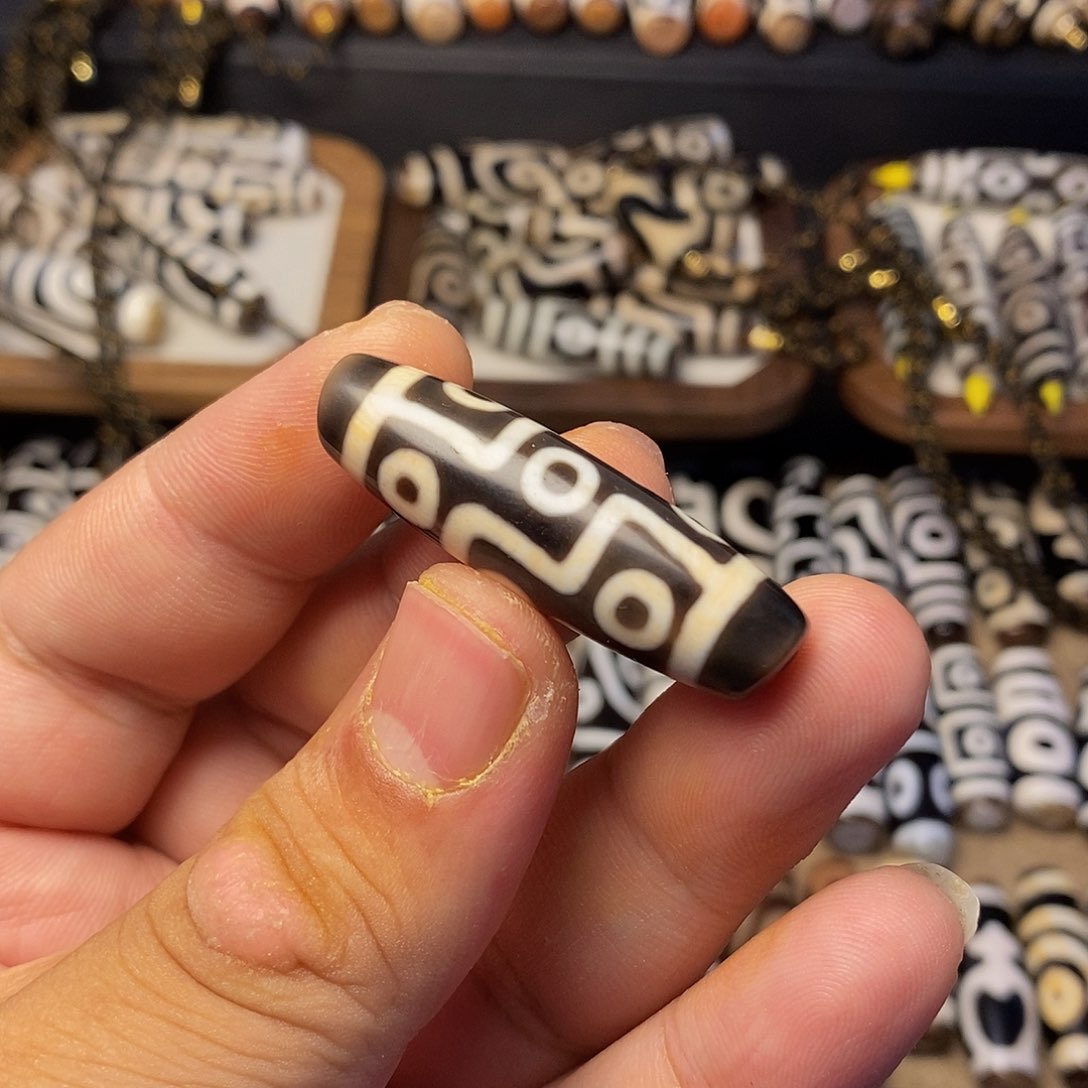 玛瑙/玉髓颈饰未镶嵌不*显