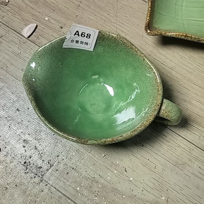 盘瓷片陶瓷杯盘壶碗都有