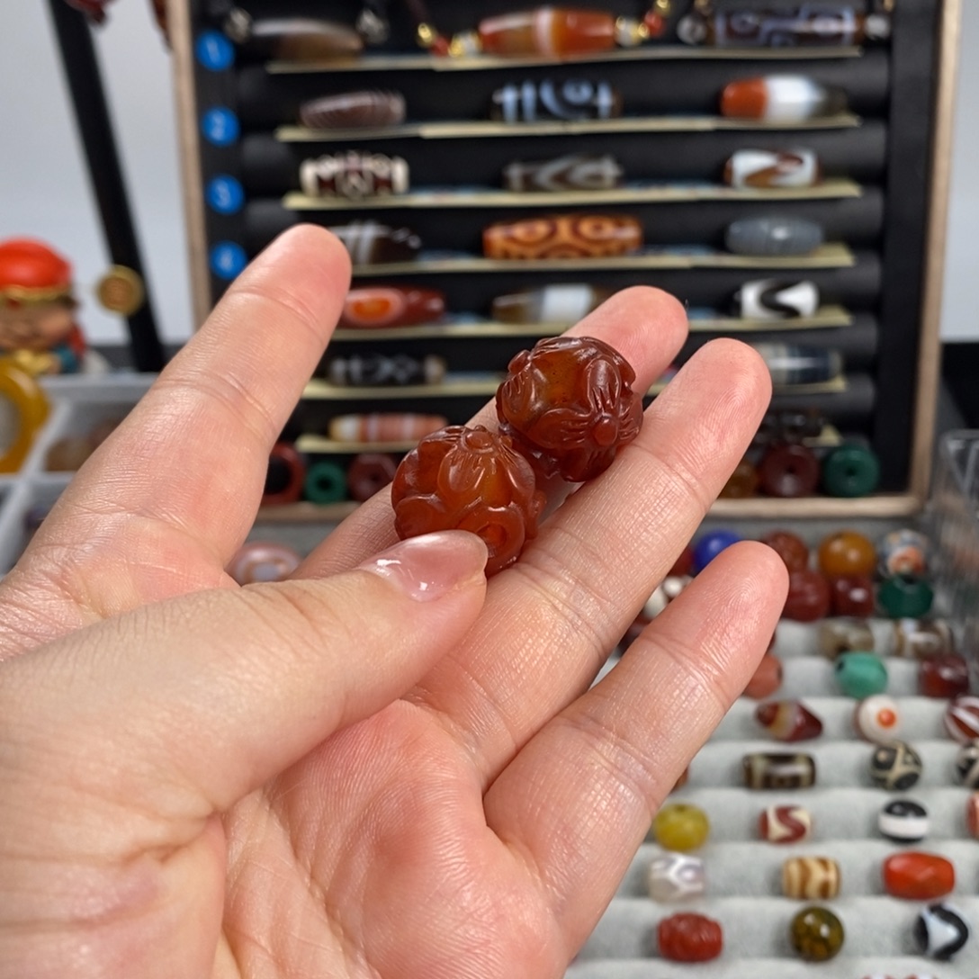 沈***缘玛瑙/玉髓合金珠宝半成品