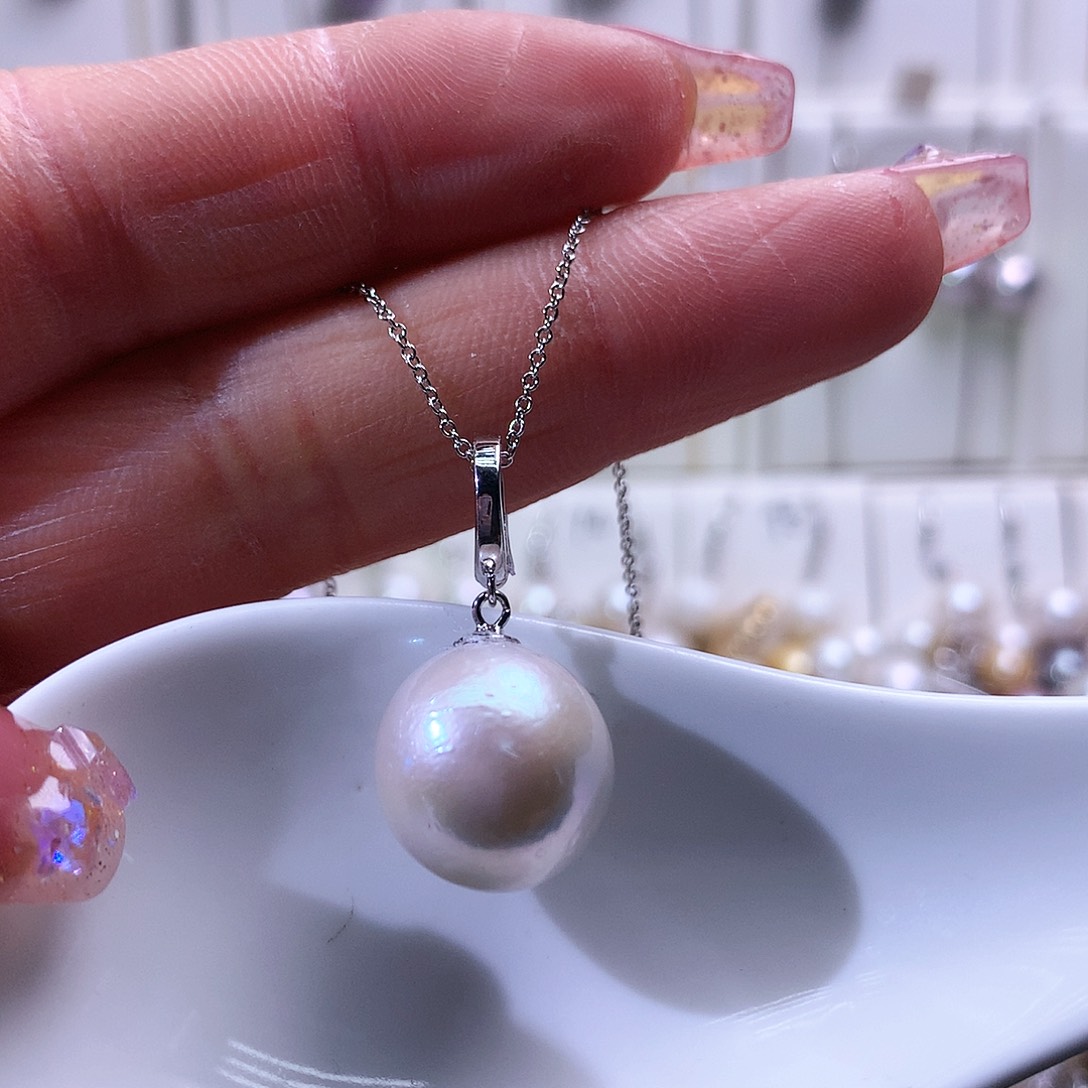 淡水珍珠吊坠(赠链)银S925镶嵌