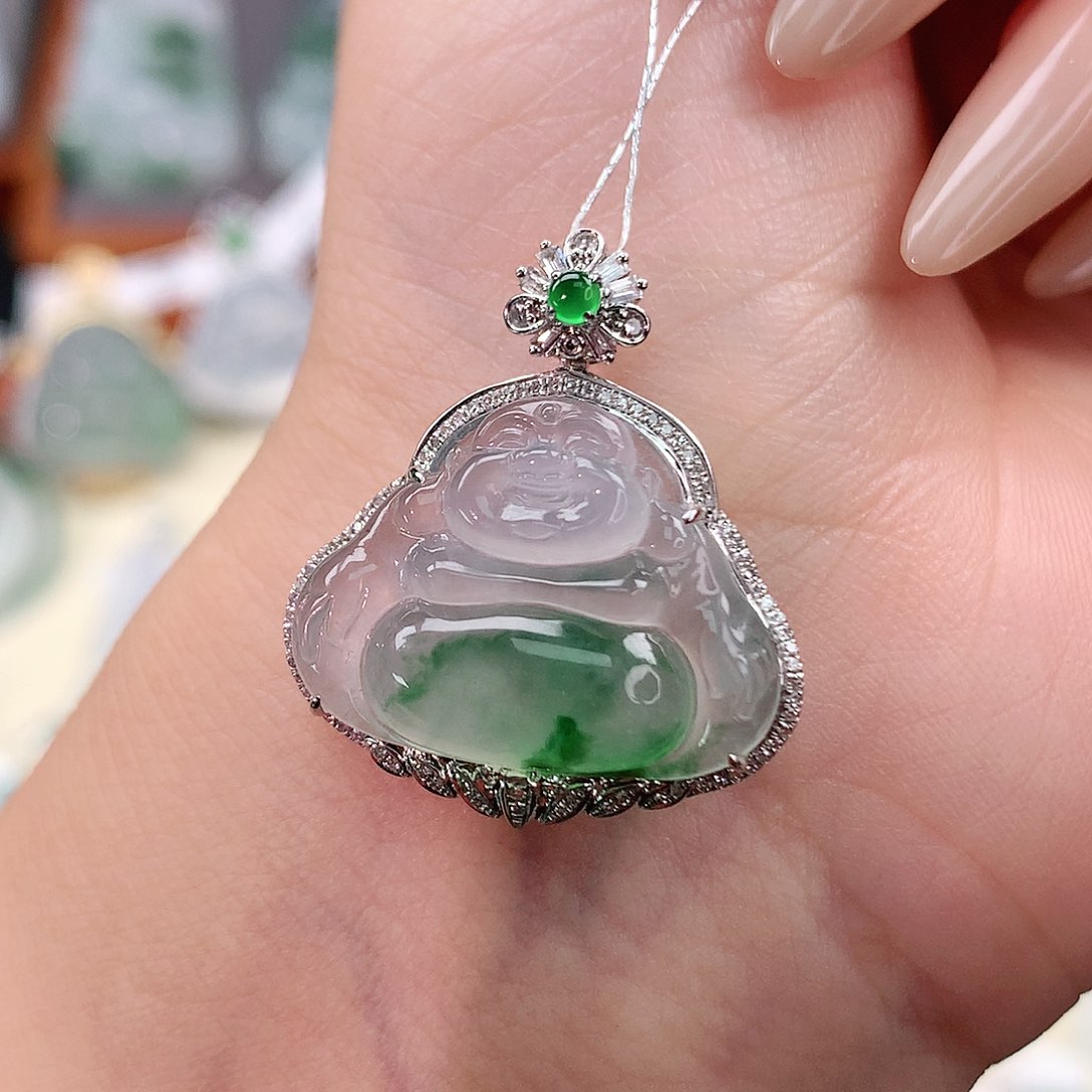 翡翠18K金镶嵌颈饰佛公