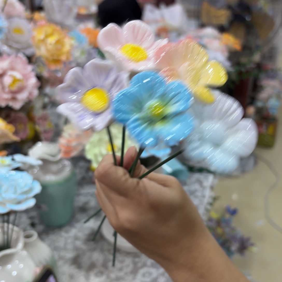 陶瓷花，20元发货，退款拉黑，5朵