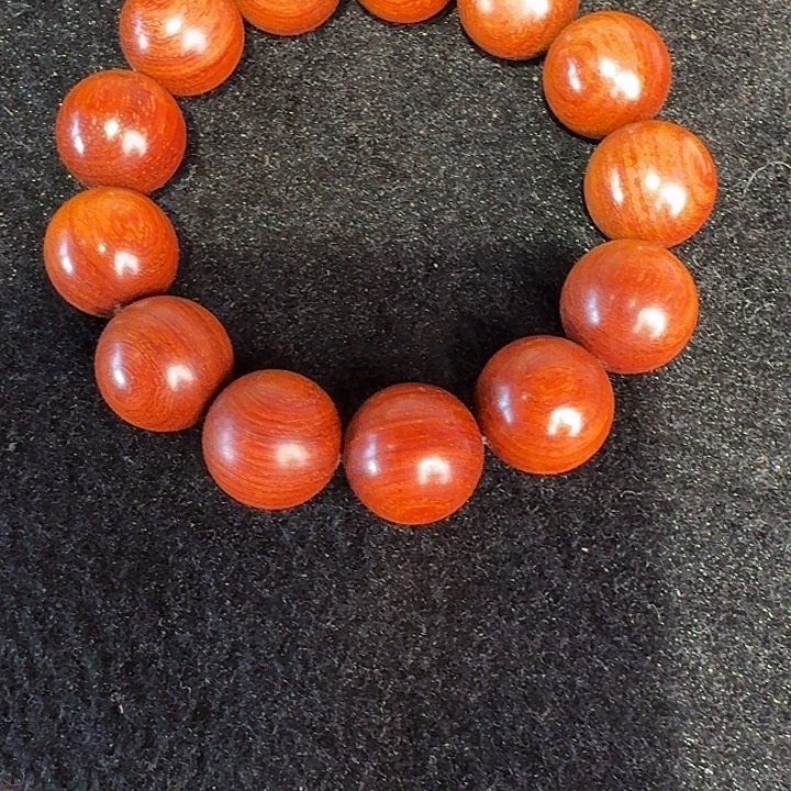 吉***祥檀香紫檀（小叶紫檀）