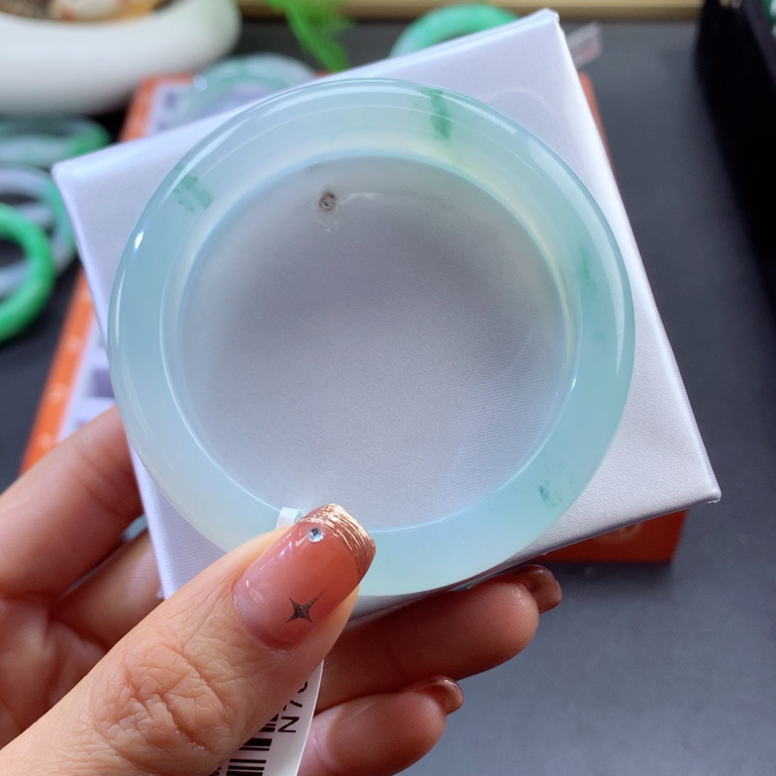 翡翠手镯未镶嵌49号