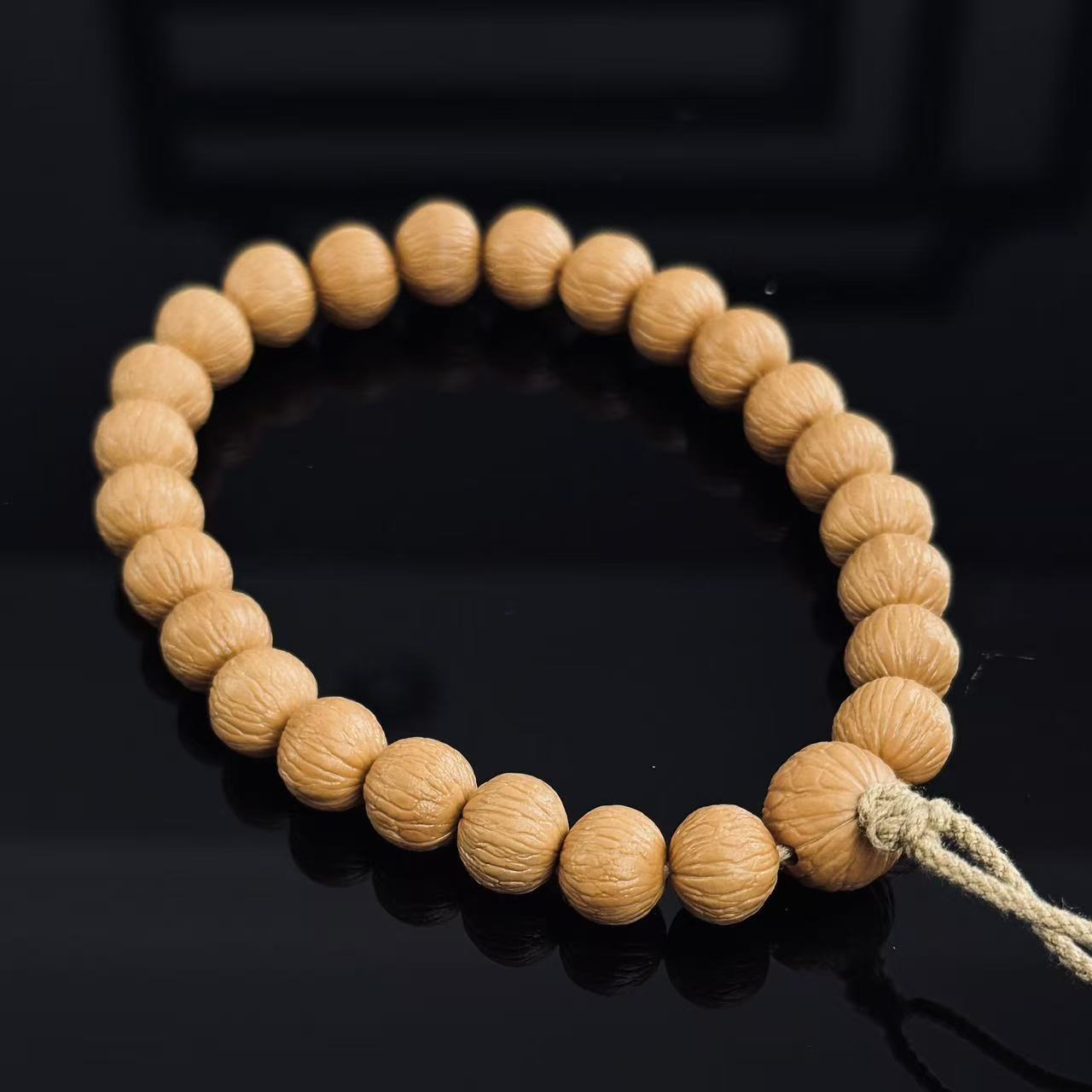 穷哥们-凤羽-小尺寸猴头手持 全品无暇 原皮原色