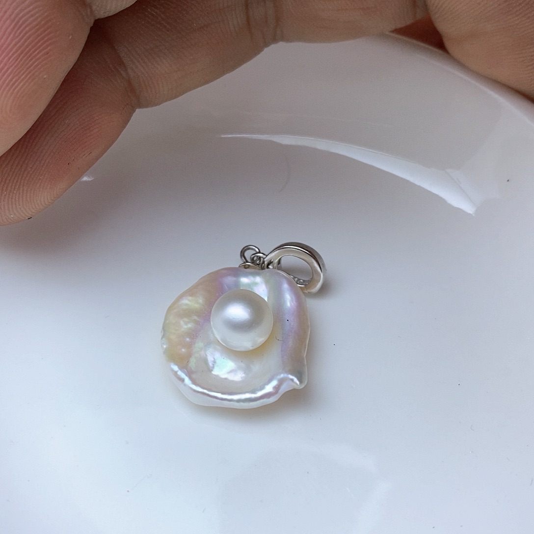 淡水珍珠吊坠银S925镶嵌梦*