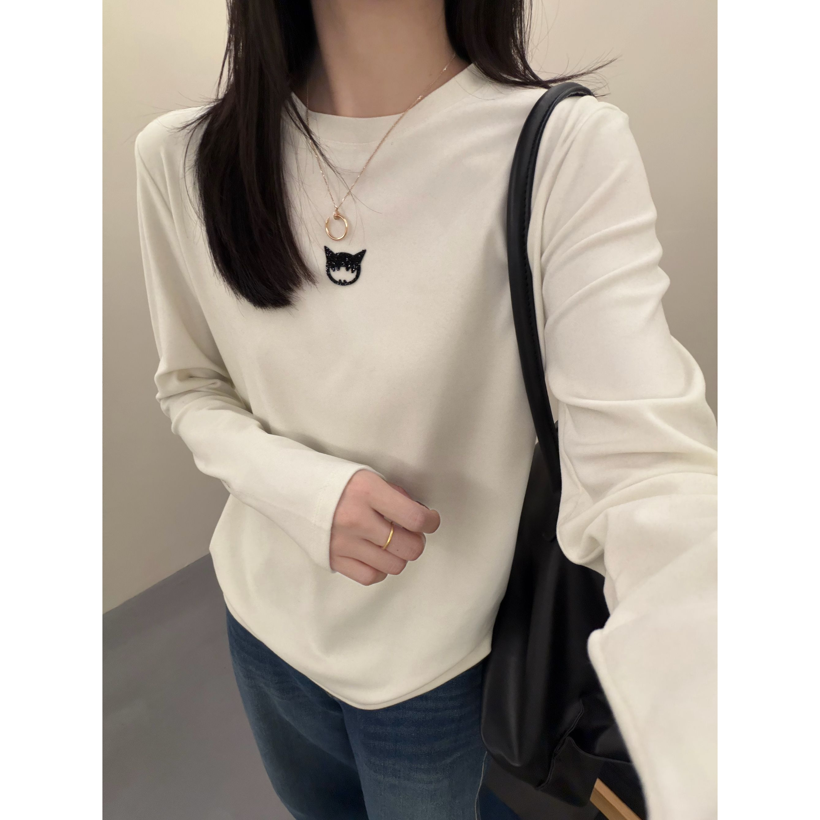 /烫钻小怪兽/胸前定钻猫咪头长袖T恤女百搭打底衫 衣长60 CC56