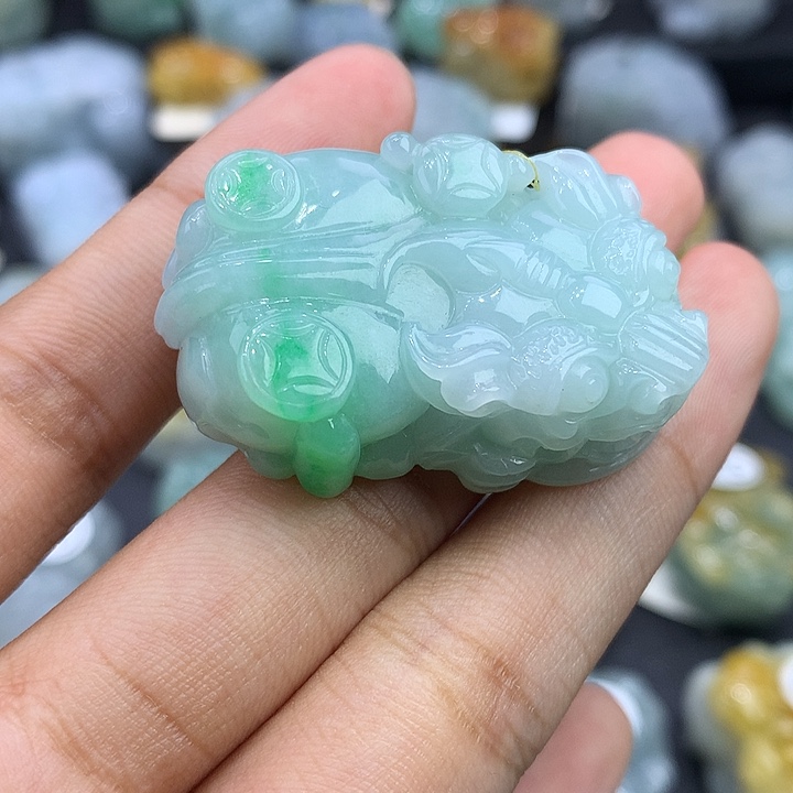 翡翠未镶嵌颈饰天然缅甸翡翠