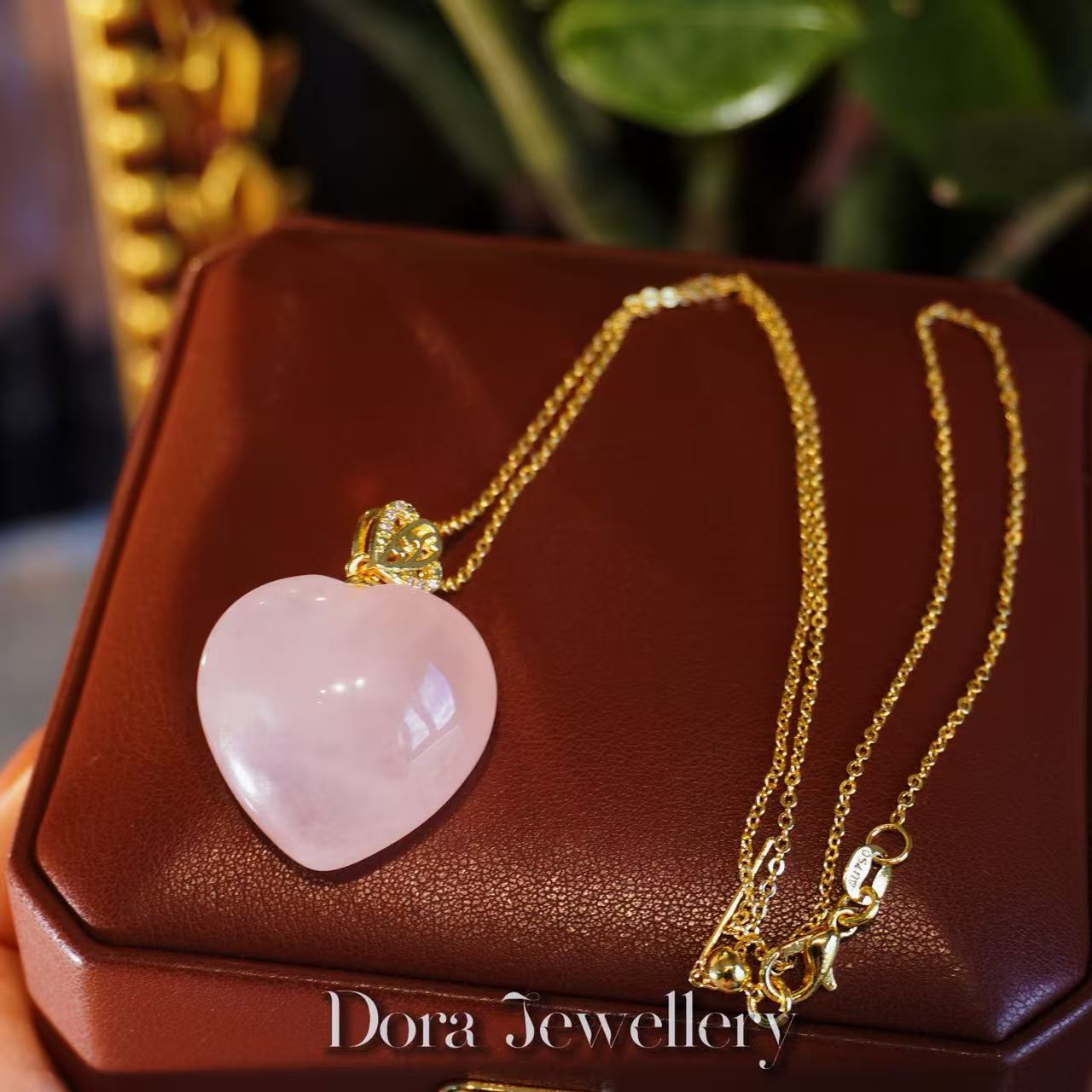 朵拉珠宝 4011 粉水晶爱心吊坠 多样性发其一