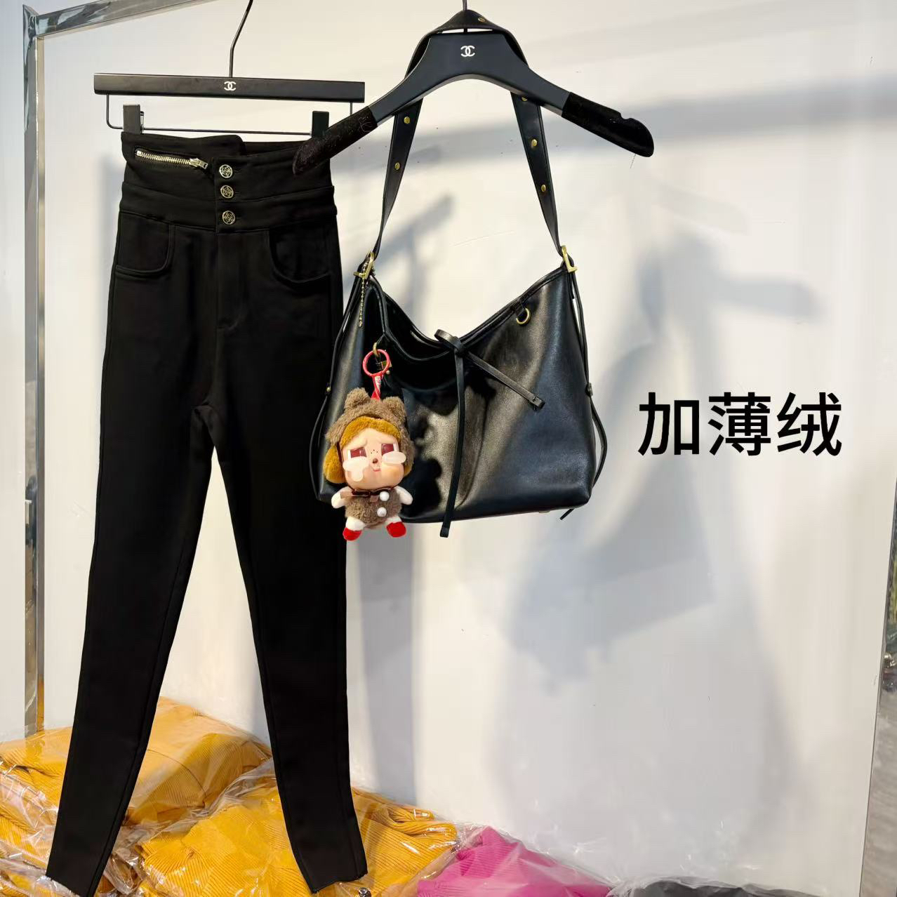 漂亮家「显瘦裤王」加绒不规则拉链腰头显瘦小黑裤2218