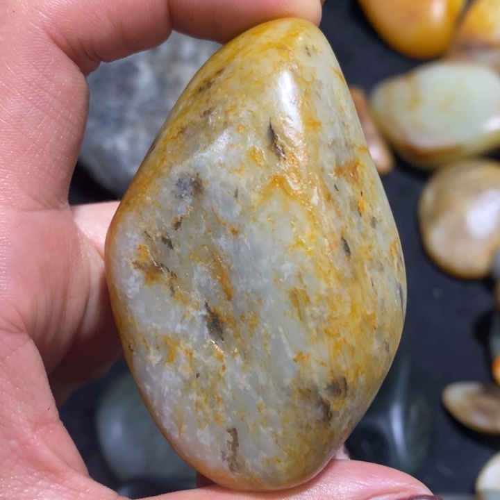 颈饰未镶嵌和田玉（糖玉）40