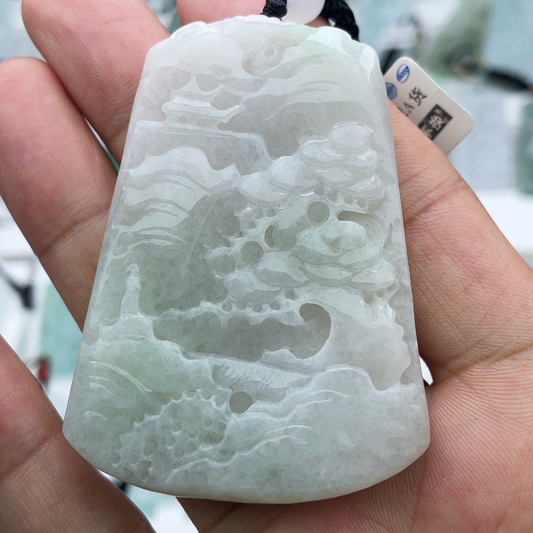 颈饰未镶嵌翡翠l翡翠