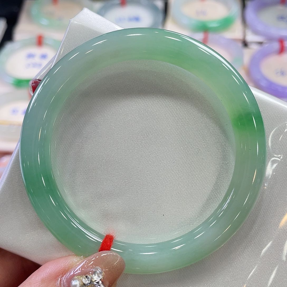 未镶嵌手镯翡翠54圈冰胶甜阳绿15号