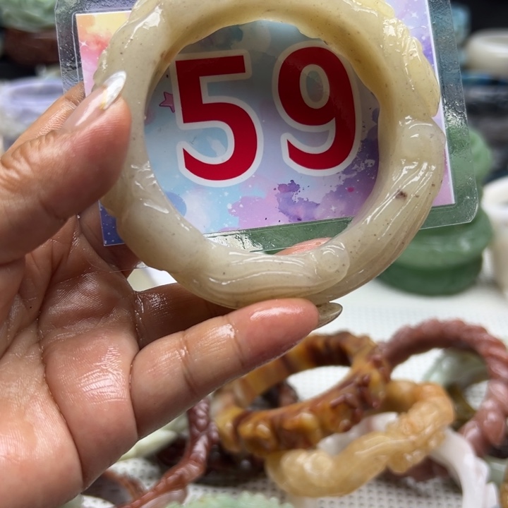 石英岩玉手镯未镶嵌