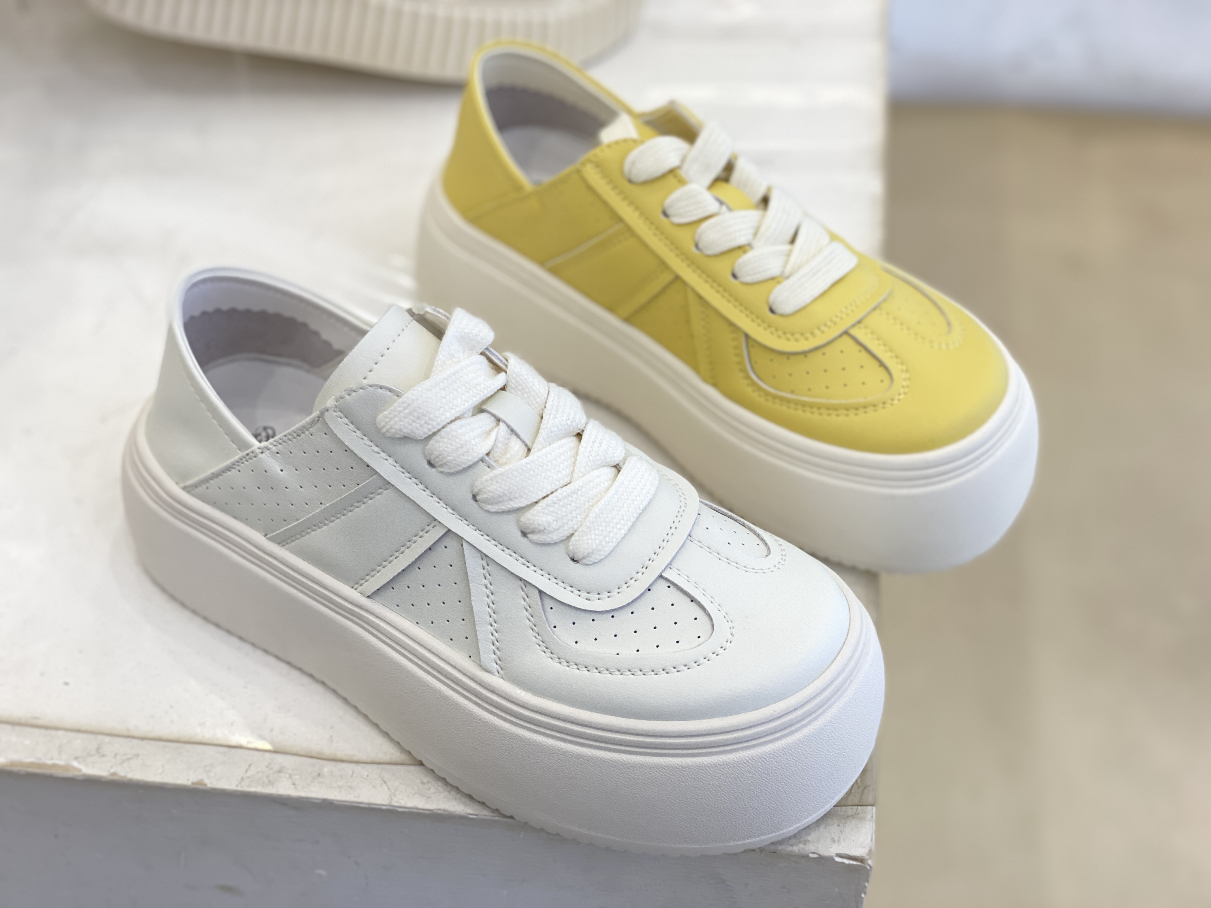 专属味道韩系皮面简约百搭厚底两穿休闲鞋779