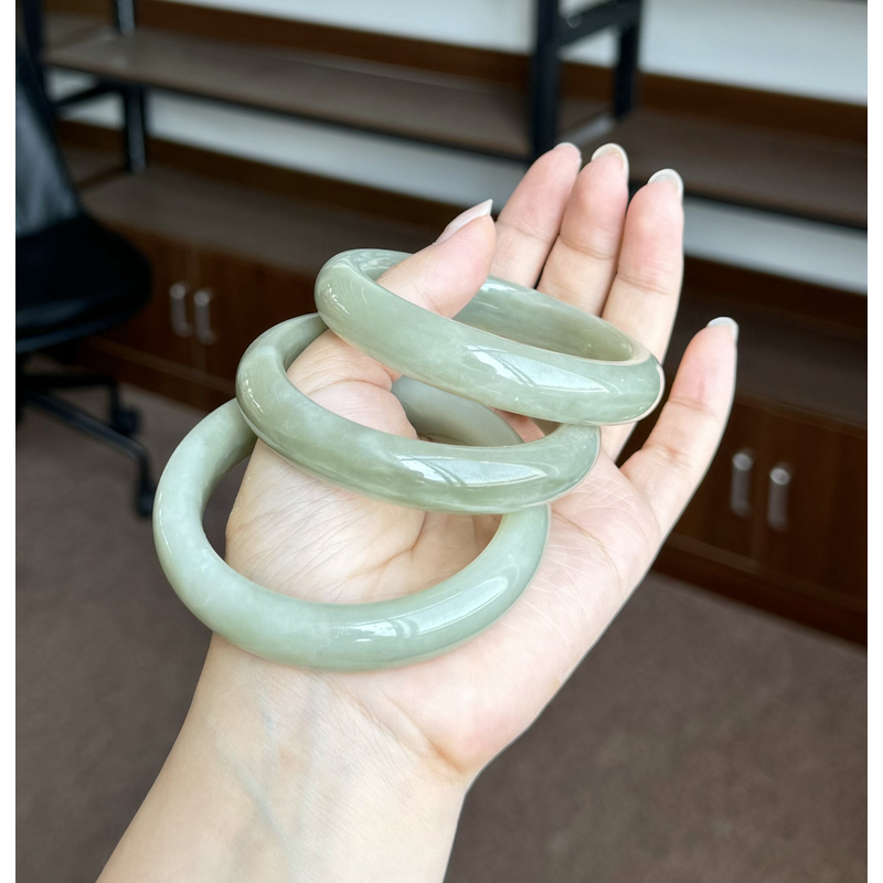 晴水·天然和田玉轮胎镯(多样性发其一)