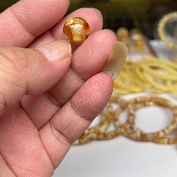 琥珀未镶嵌裸石10号