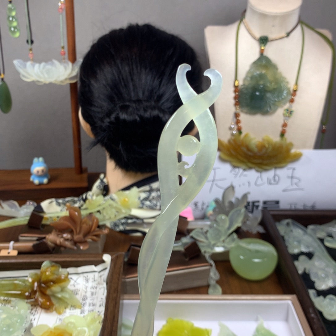 蛇纹石玉未镶嵌发饰