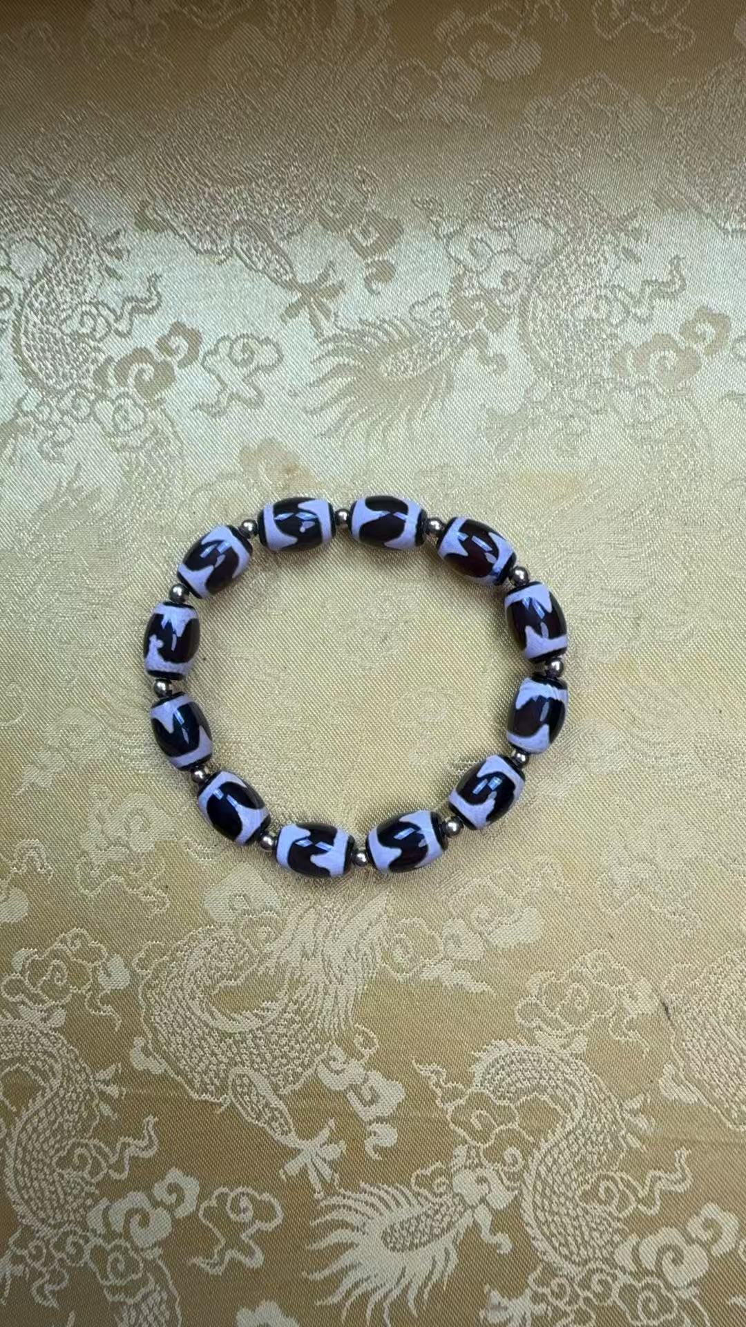 【闪购商品】玛瑙小胡呀手串