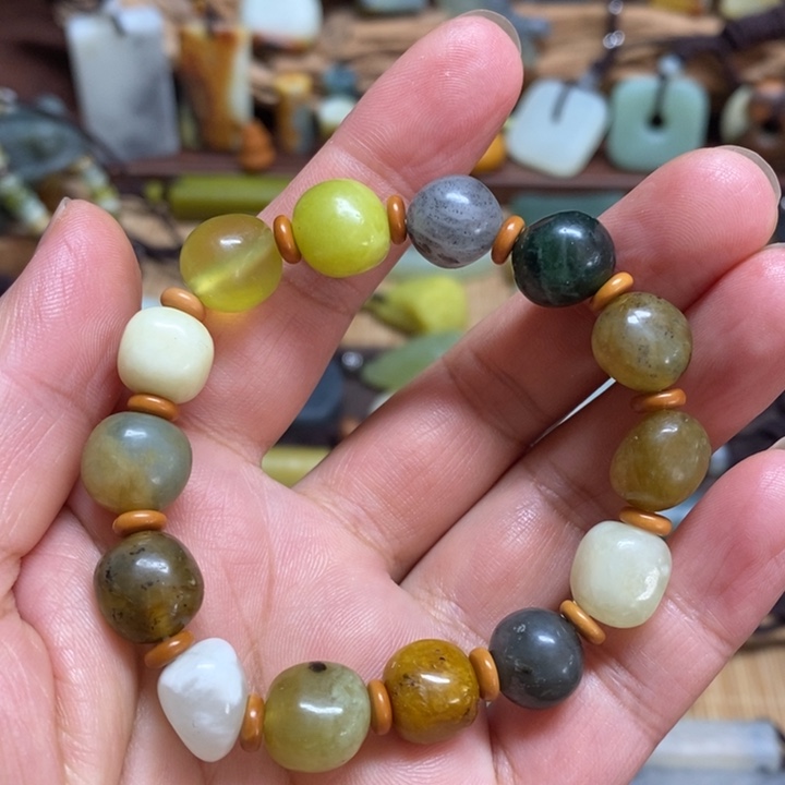 蛇纹石玉未镶嵌手链