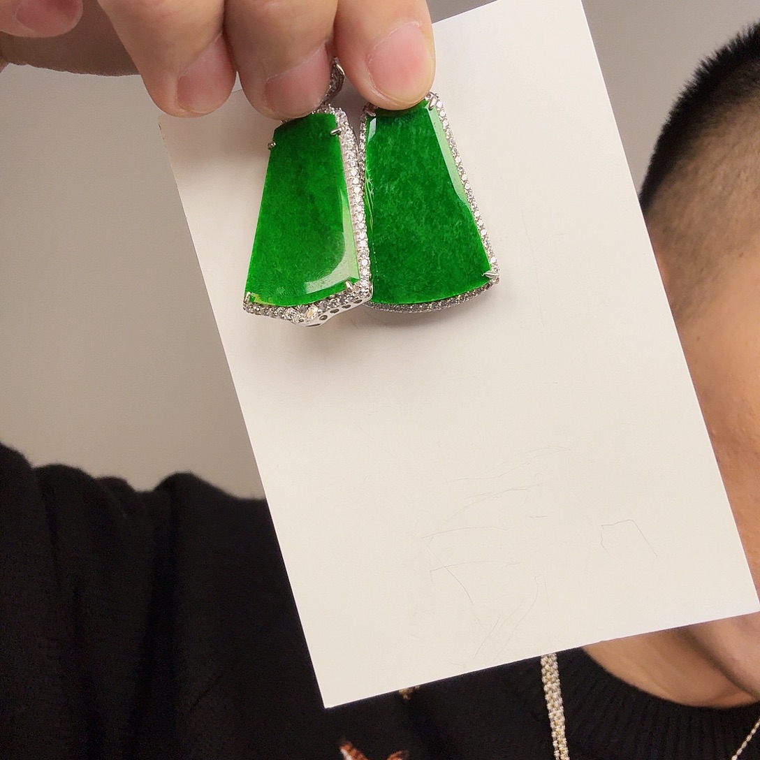 翡翠未镶嵌颈饰多样性发货只发一件