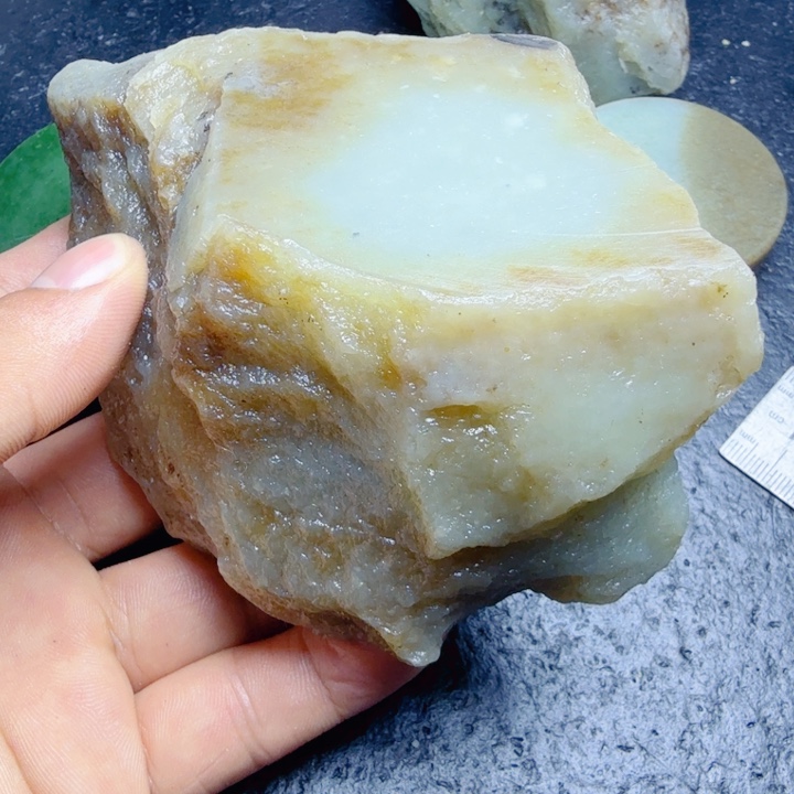 凉***开和田玉（糖玉）未镶嵌珠宝奇石