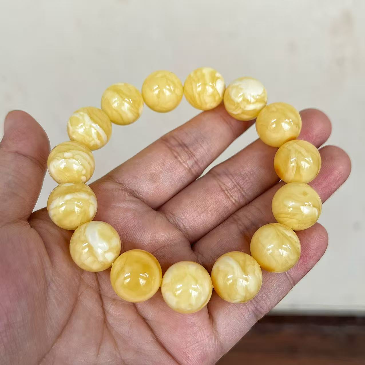 同料14天然原矿无优化瓷白花虎皮纹圆珠蜜蜡手串重23.56克